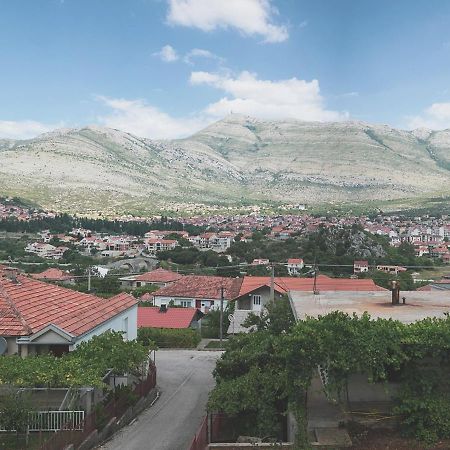 Apartment Maric Требинє Екстер'єр фото