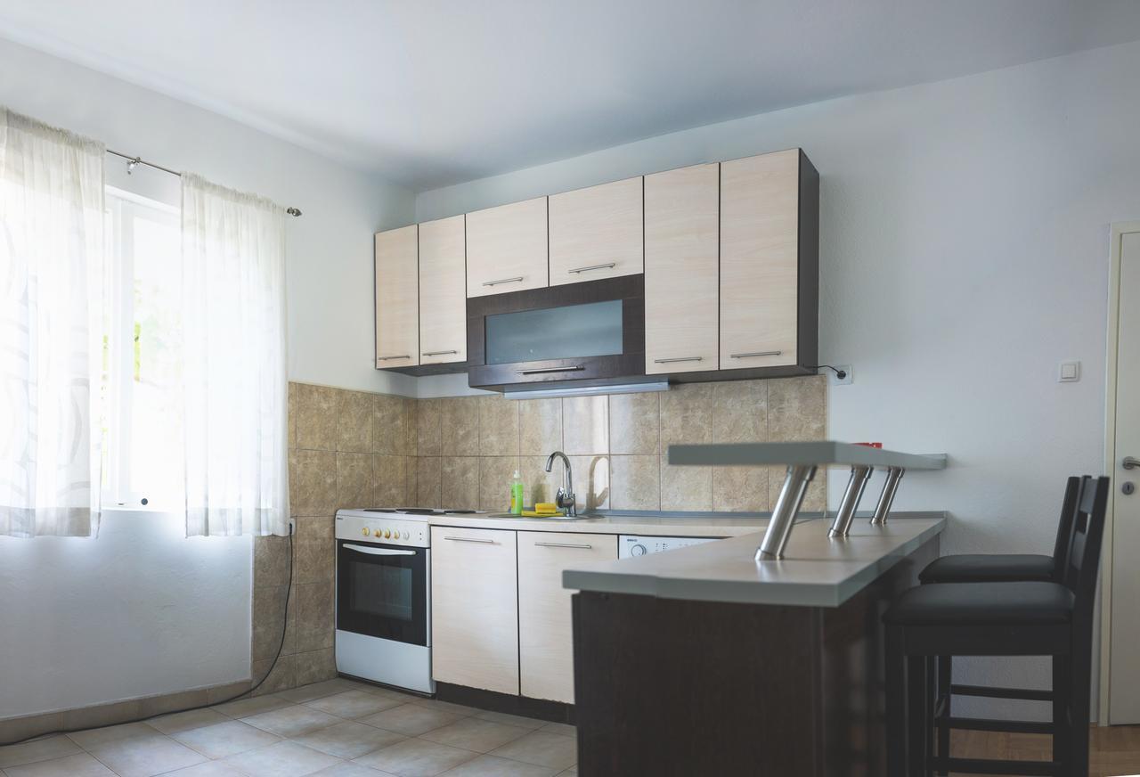 Apartment Maric Требинє Екстер'єр фото